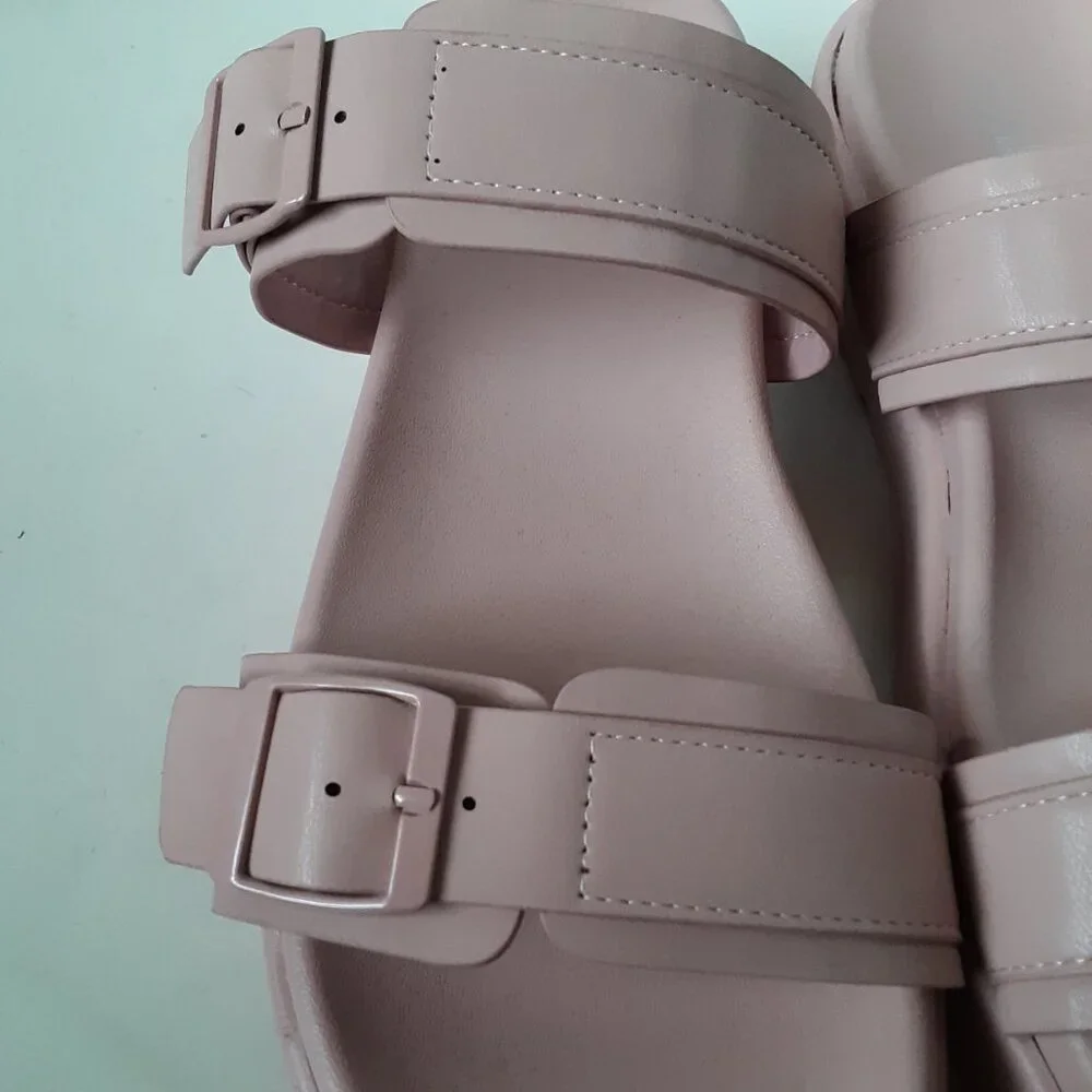 Platform Sandal size 11M Women's Pale Pink Color Faux Leather